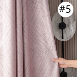 Zatemňovací Geometrické Žakárové Závěsy Do Obývacího Pokoje